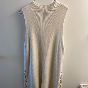 Cream Michael Kors sleeveless sweater. Size extra large.